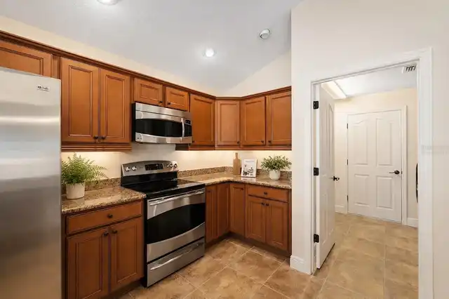 Listing Photo 13