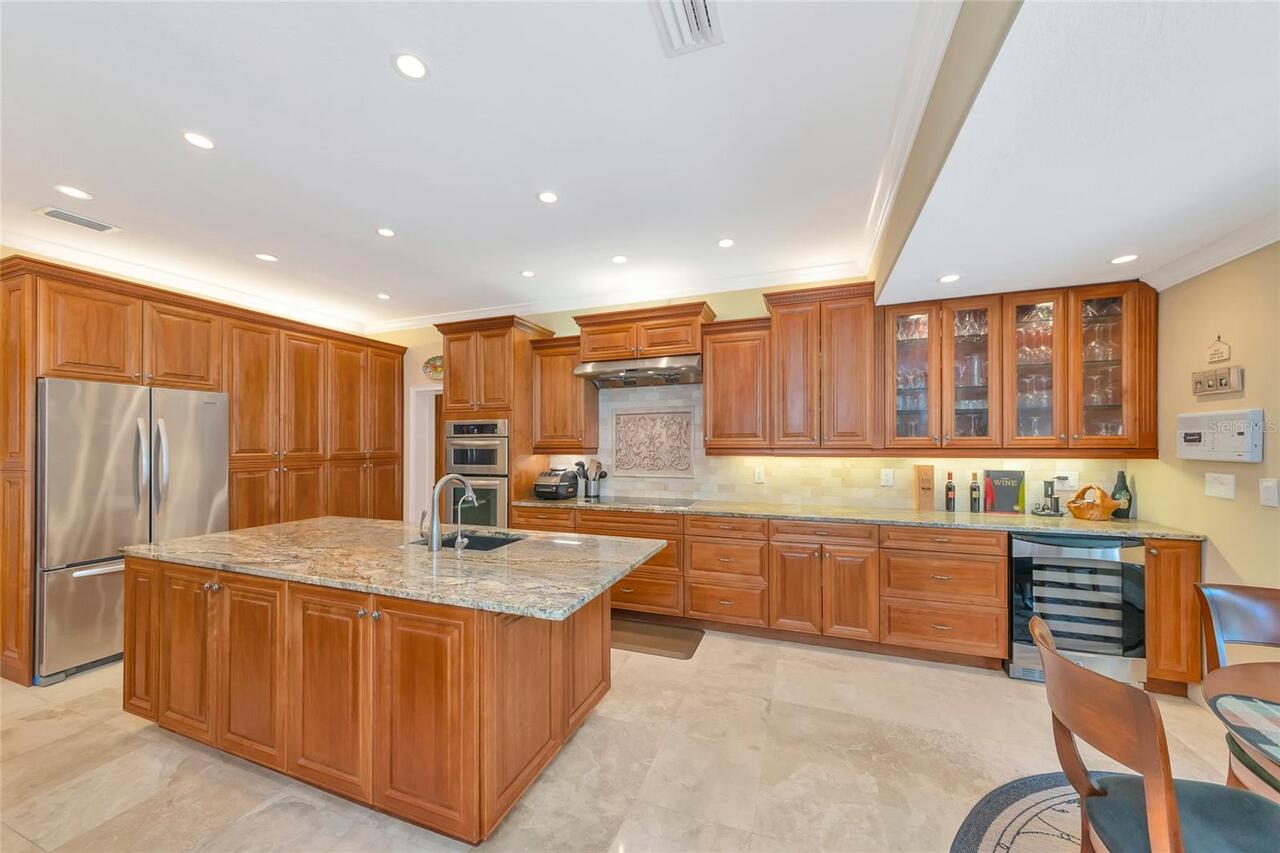 Listing Photo 11