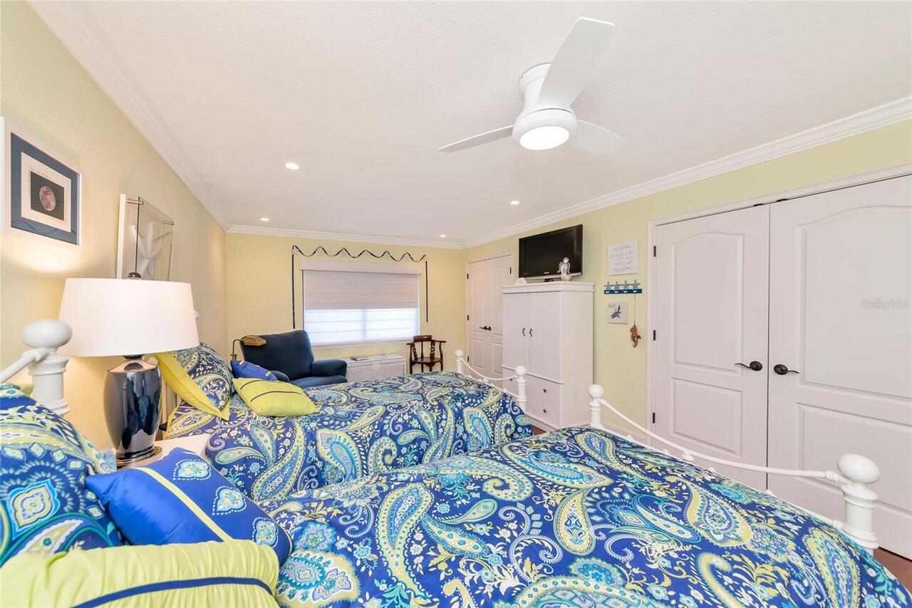 Listing Photo 33