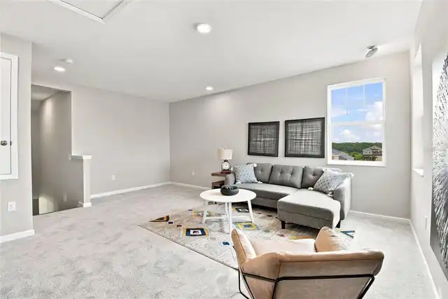 Listing Photo 14