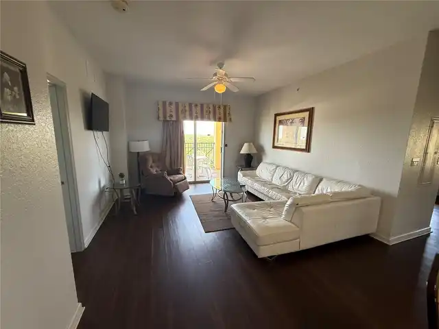 Listing Photo 9