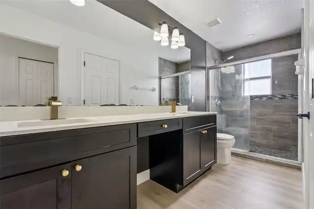 Listing Photo 33
