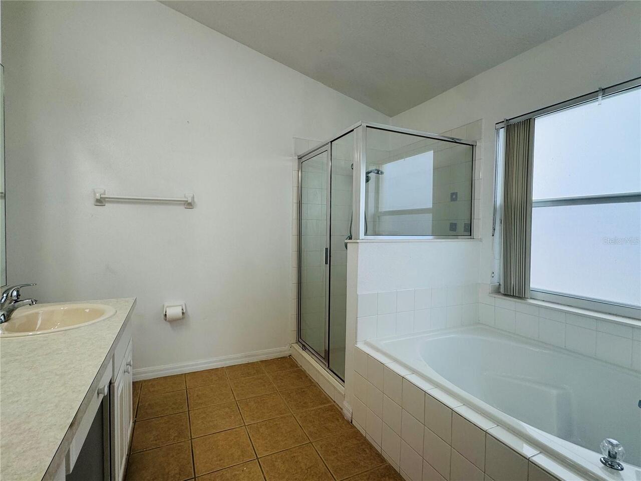 Listing Photo 9