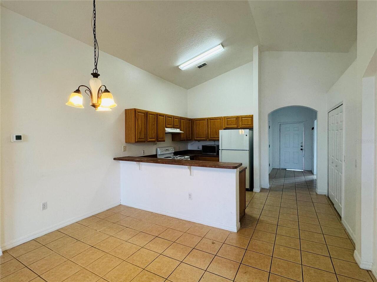 Listing Photo 12