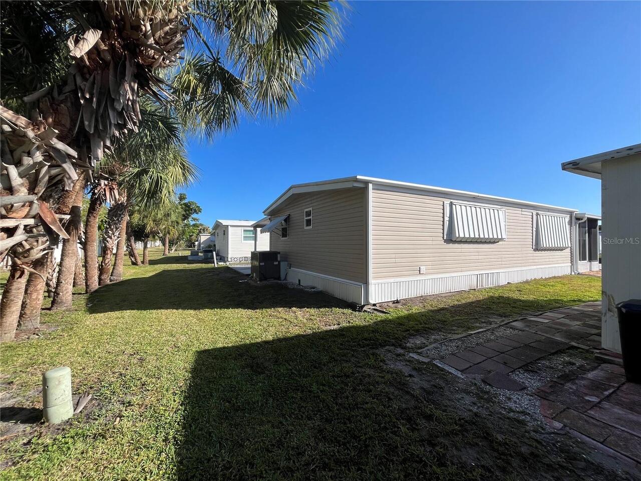 Listing Photo 9