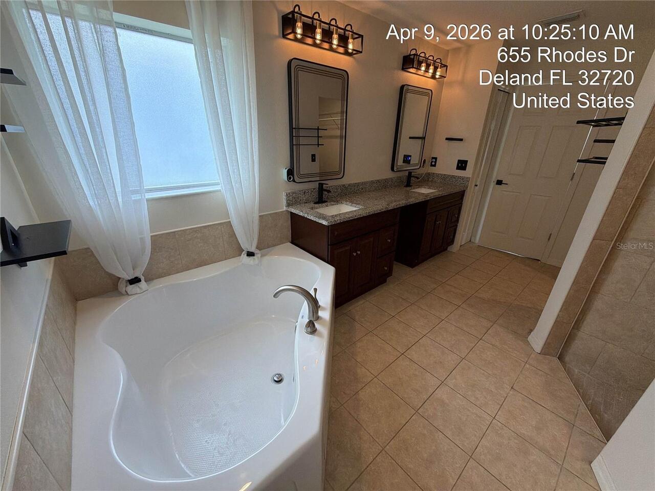 Listing Photo 14