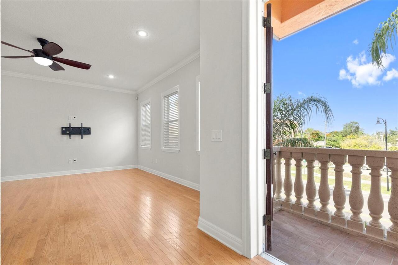 Listing Photo 9