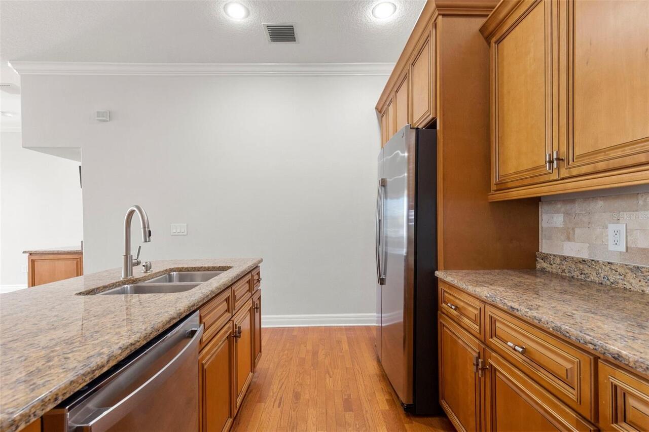 Listing Photo 14