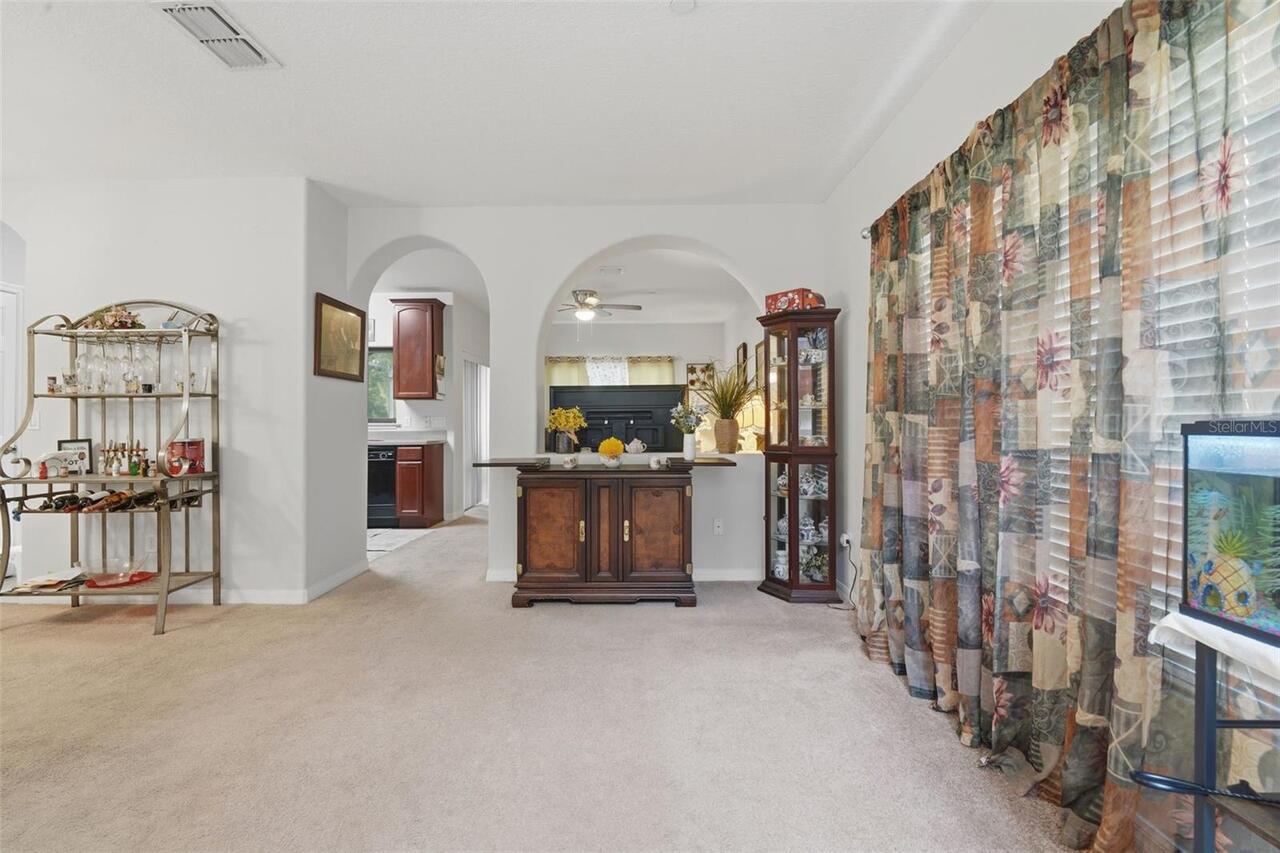 Listing Photo 14
