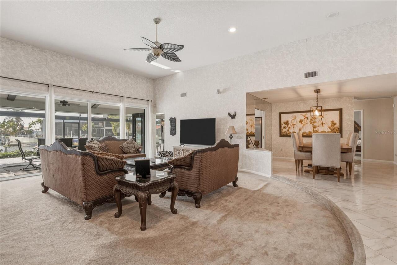 Listing Photo 14