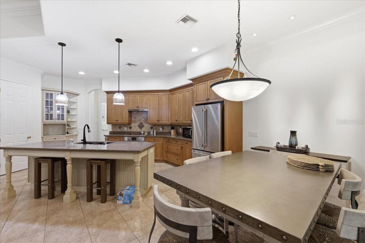 Listing Photo 17