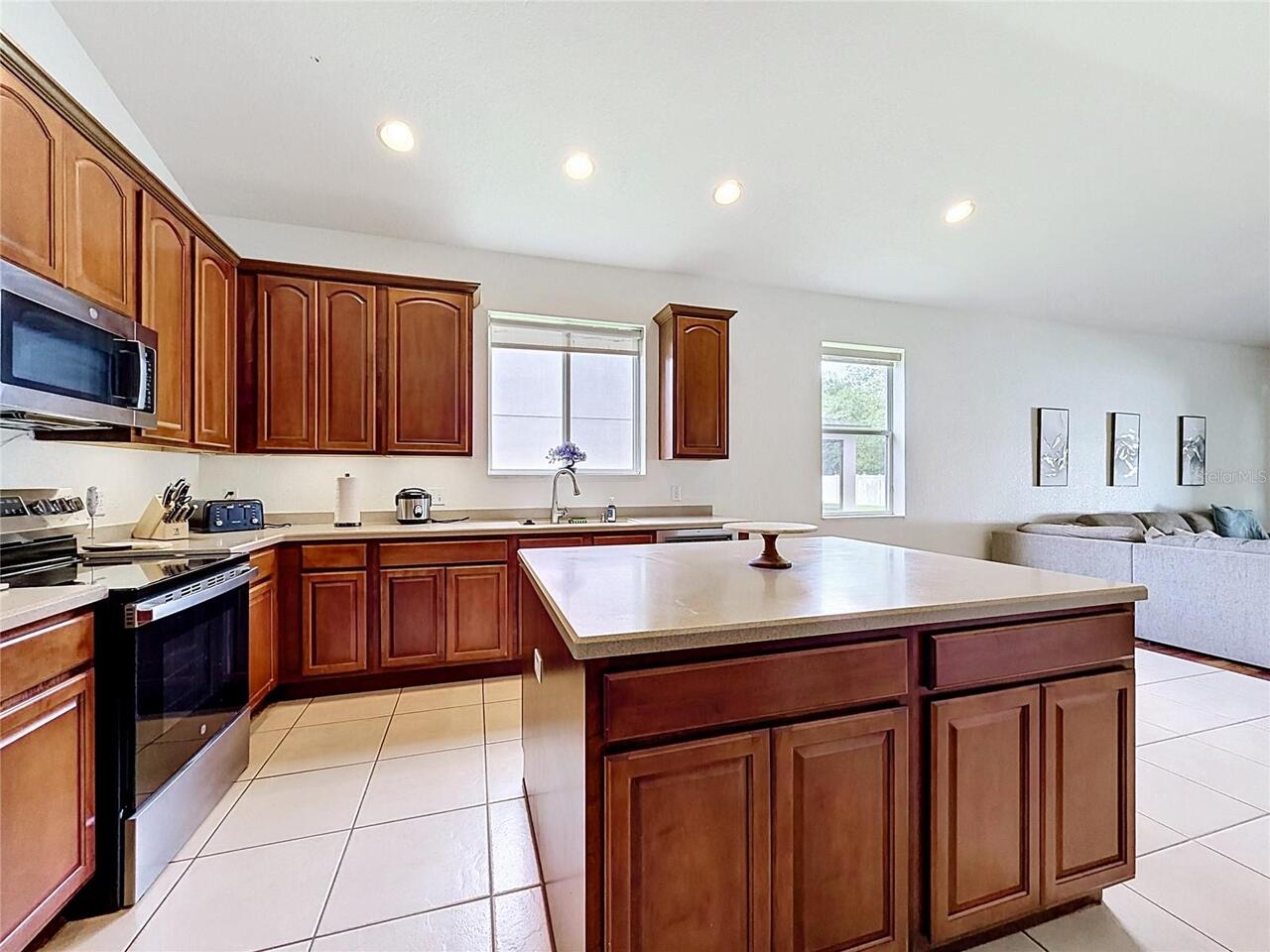 Listing Photo 15