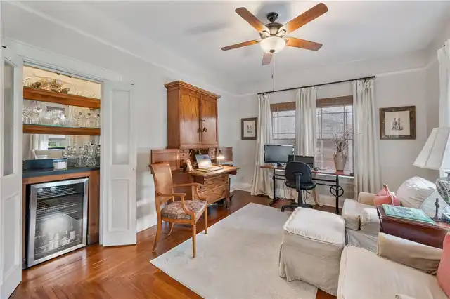 Listing Photo 10