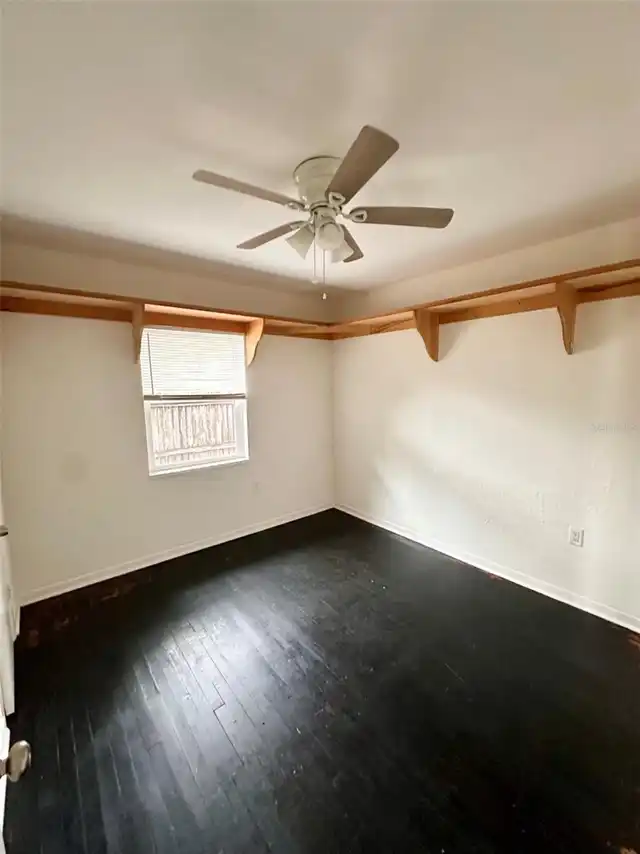 Listing Photo 6