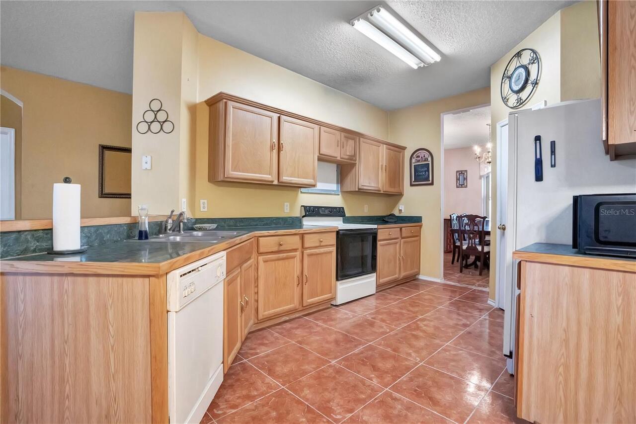 Listing Photo 14