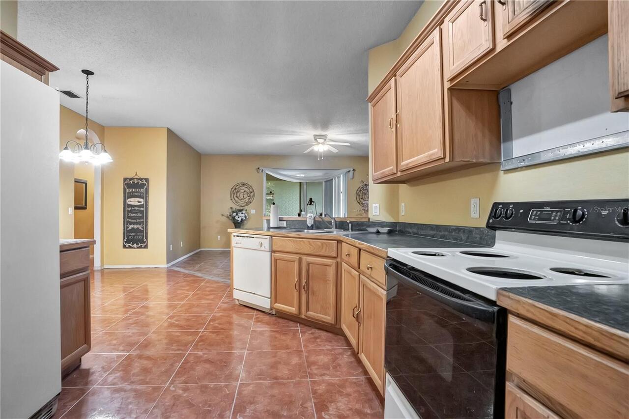 Listing Photo 16