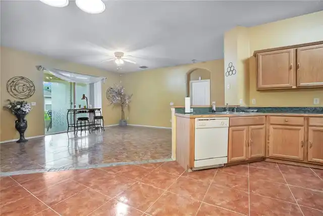 Listing Photo 17