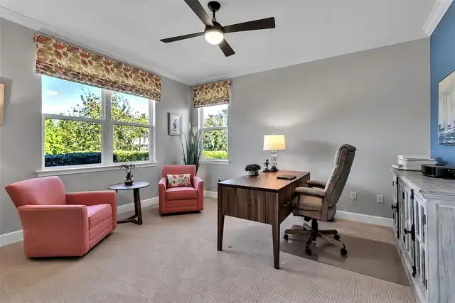 Listing Photo 11