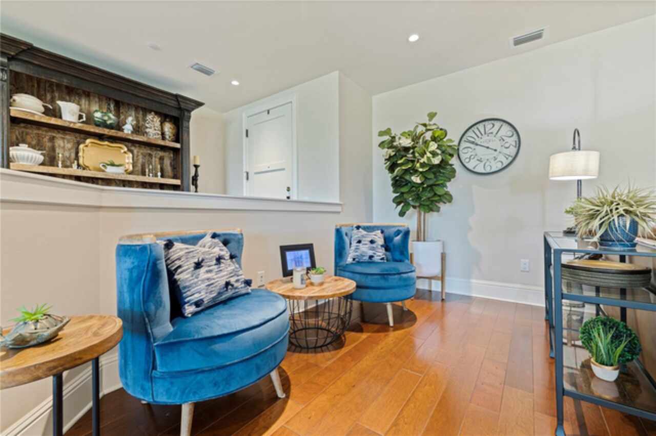 Listing Photo 7