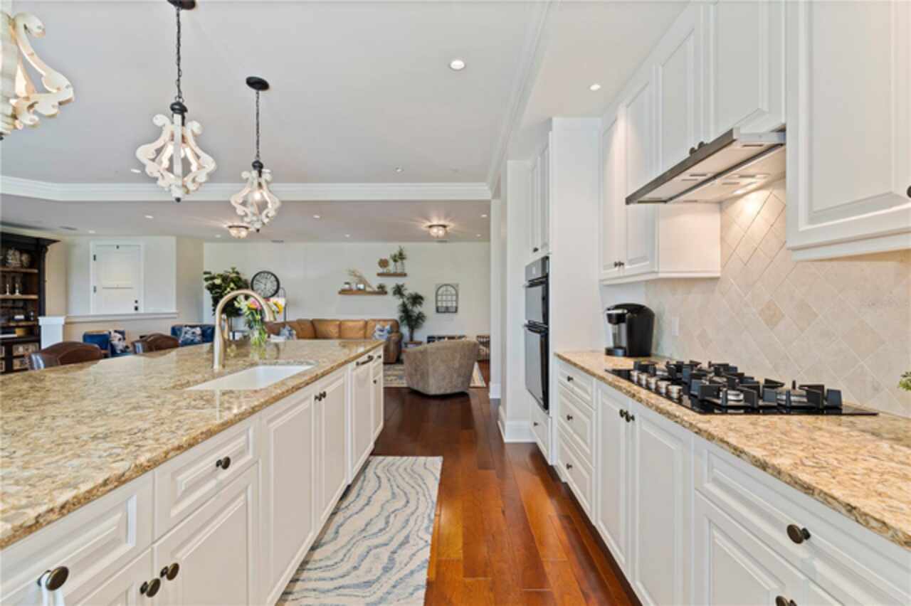 Listing Photo 16