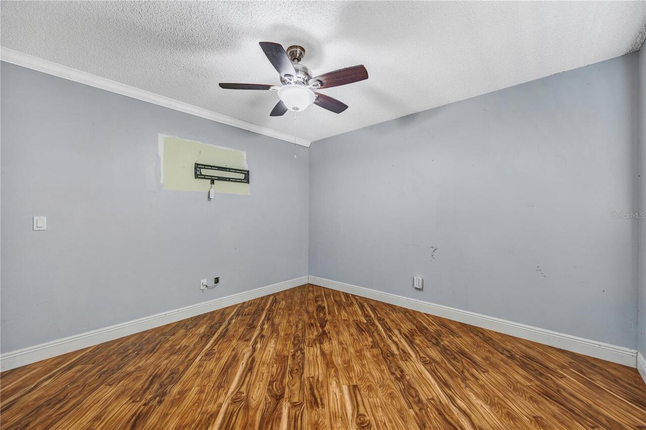 Listing Photo 37