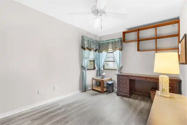 Listing Photo 15