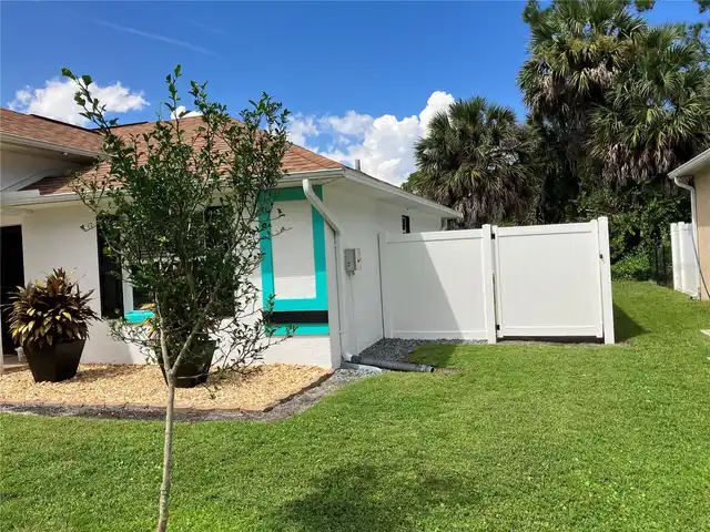 Listing Photo 9