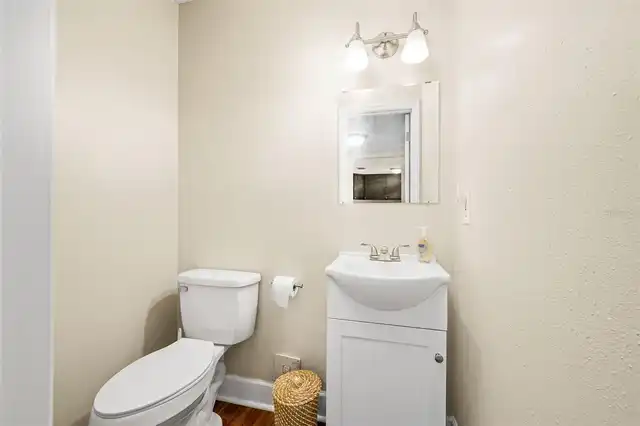 Listing Photo 16