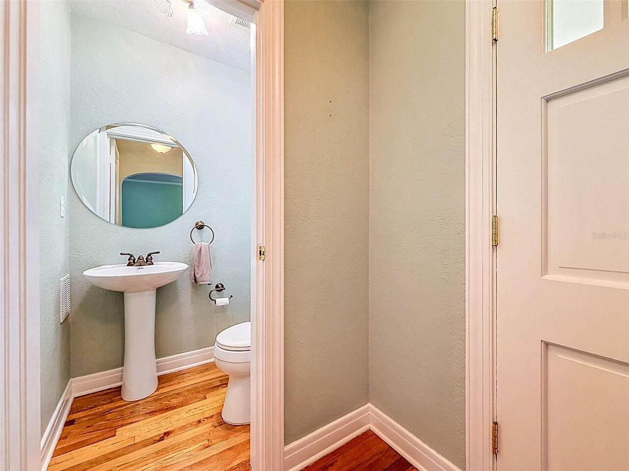 Listing Photo 8