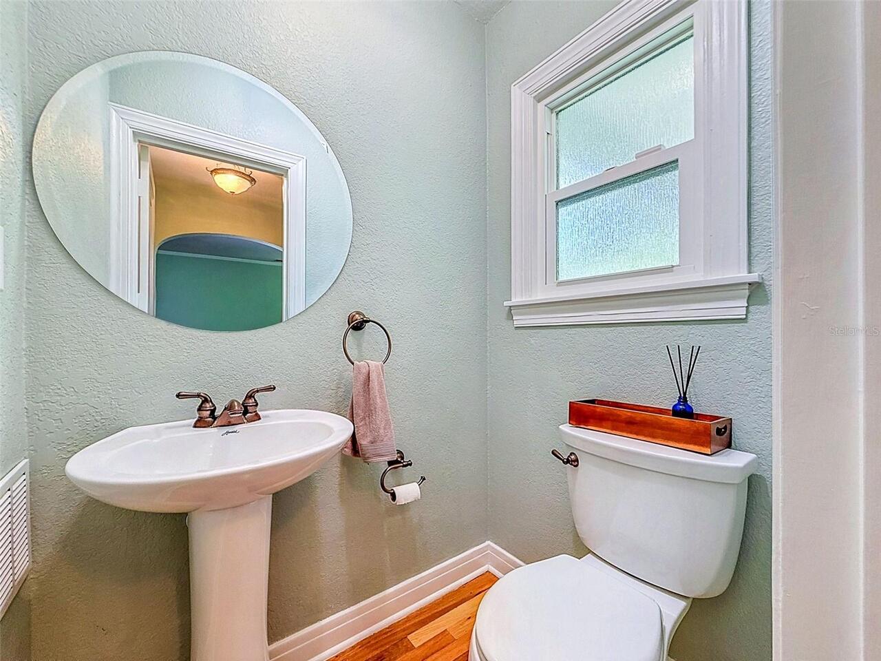 Listing Photo 10