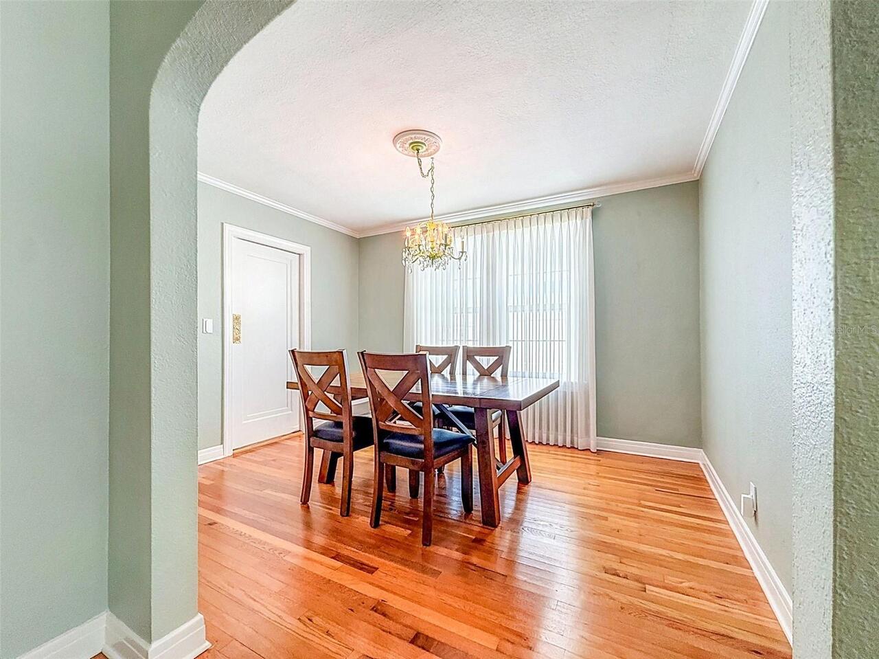 Listing Photo 14