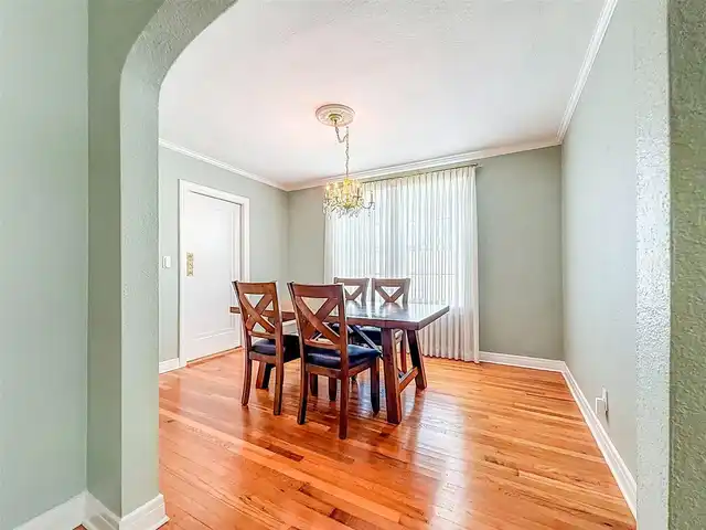 Listing Photo 16