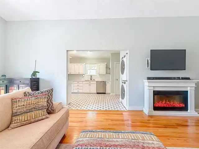 Listing Photo 28