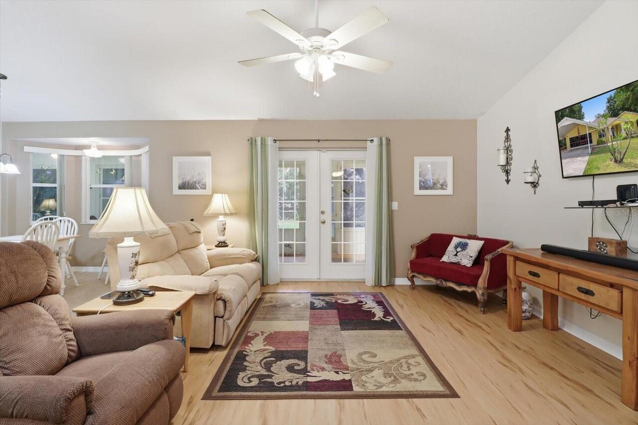 Listing Photo 8