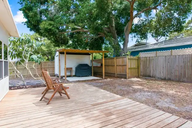 Listing Photo 32
