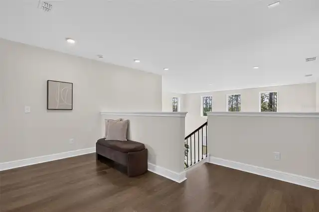 Listing Photo 22