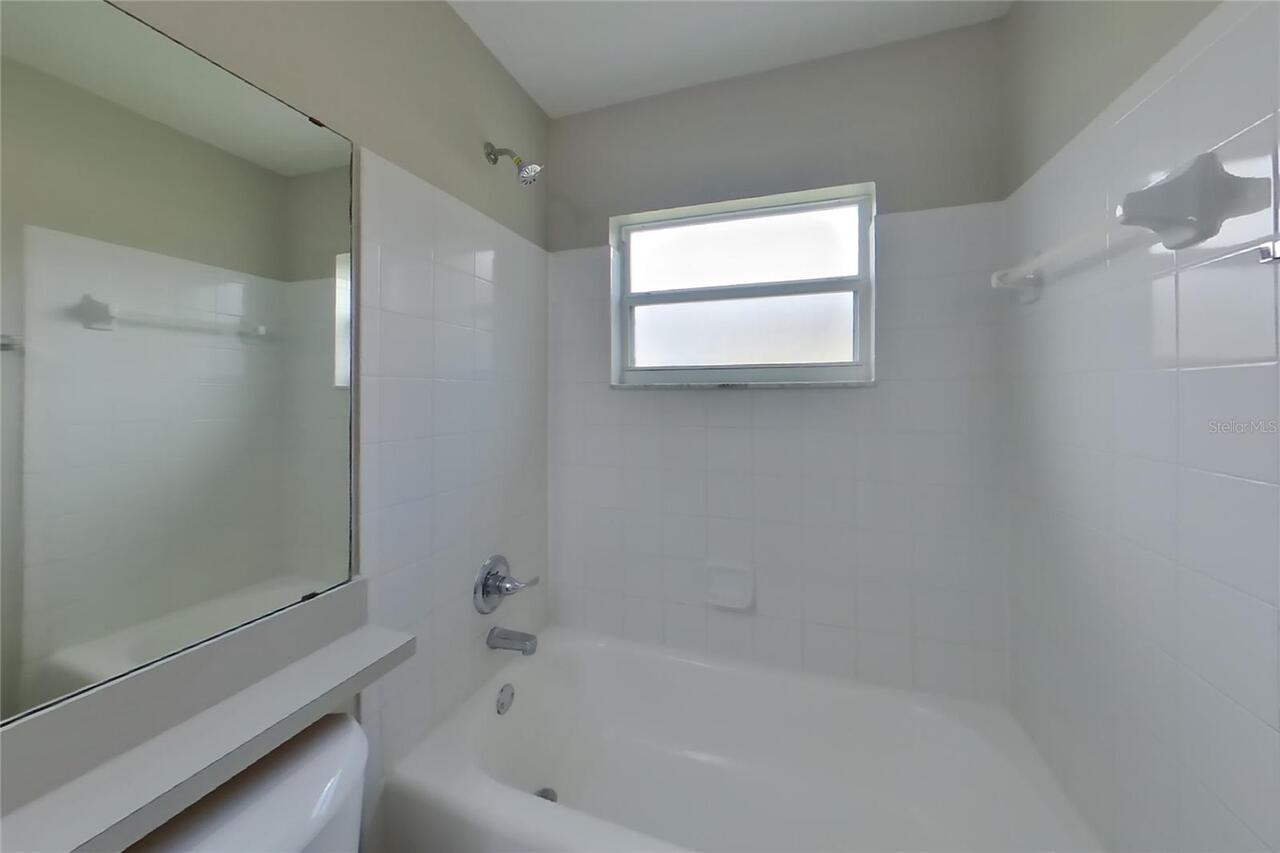 Listing Photo 14