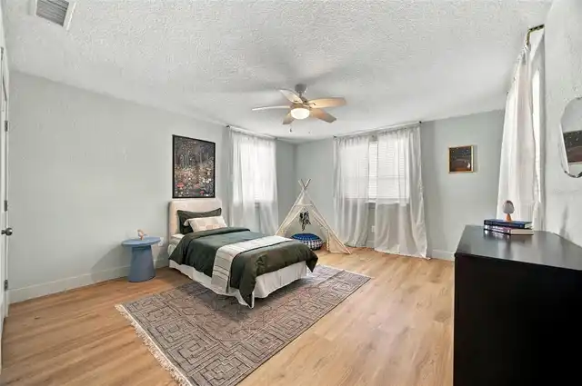 Listing Photo 30