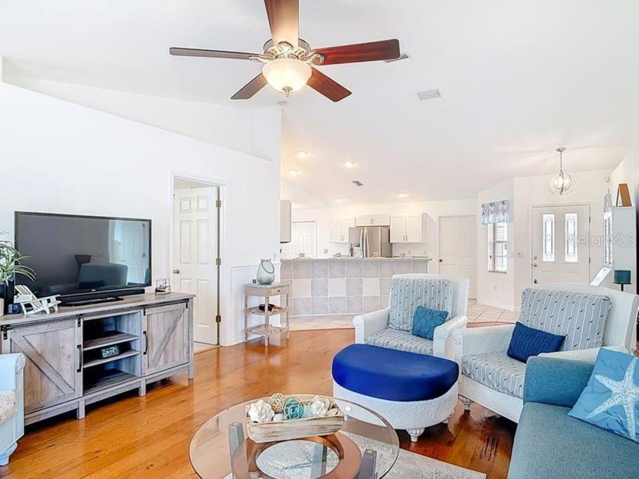 Listing Photo 17