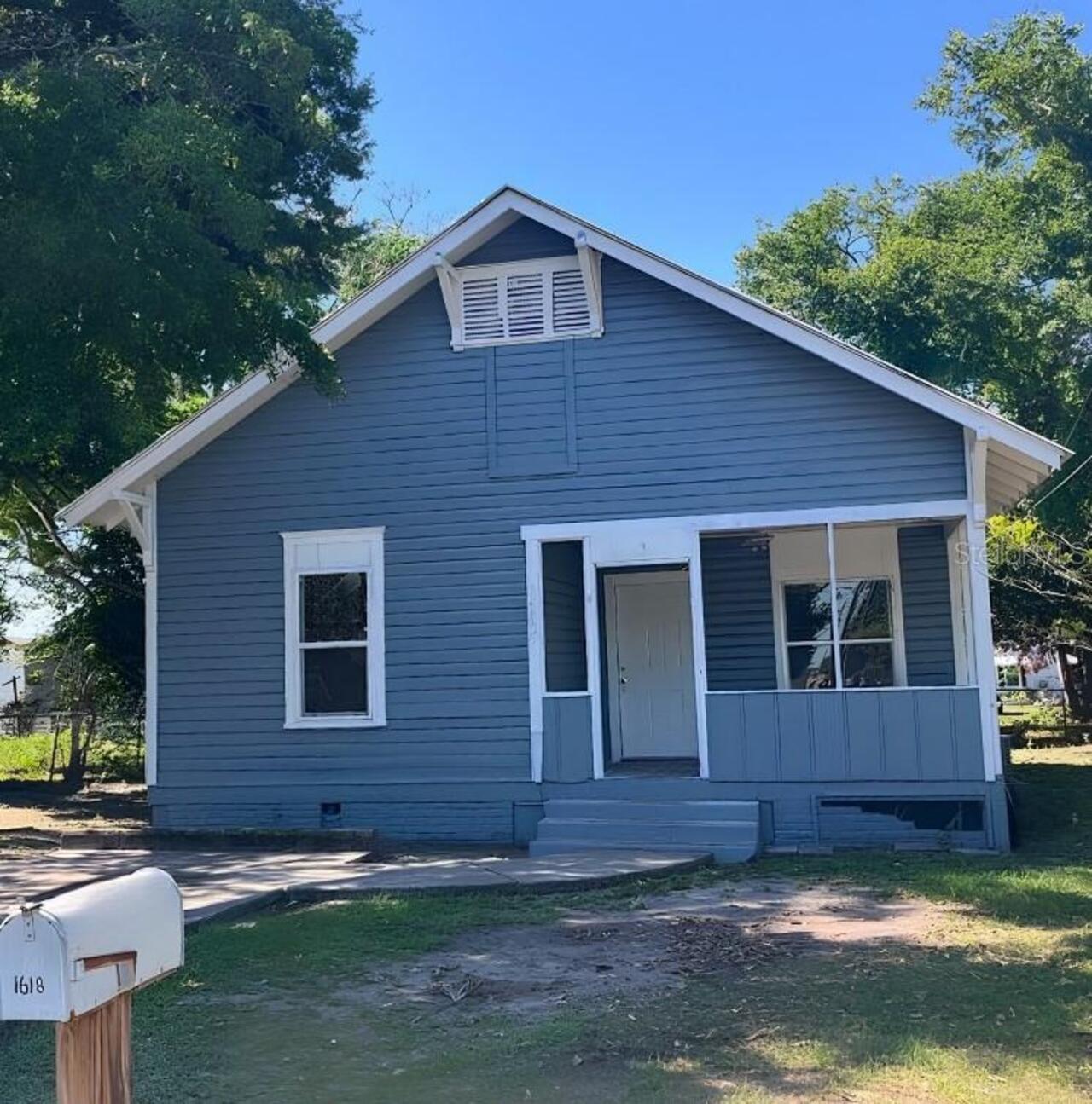 3BR, Residential Lease, 1BA, $1,695
Read More