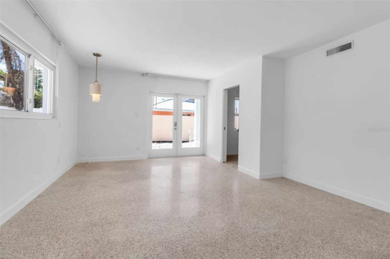 Listing Photo 28