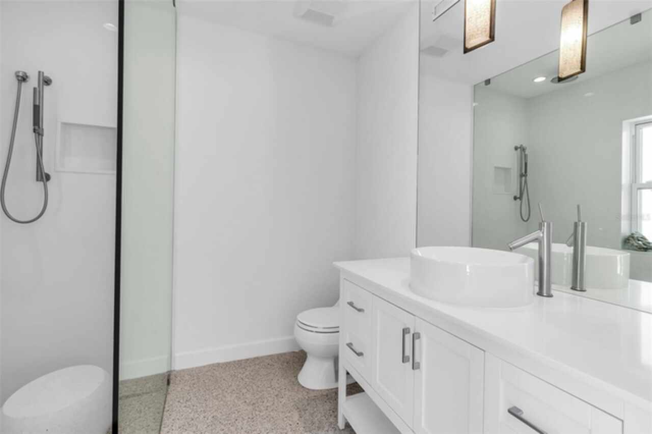 Listing Photo 32