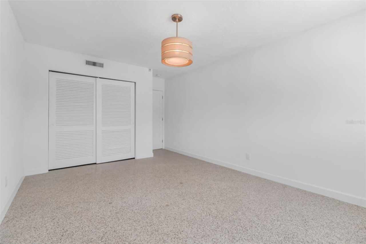 Listing Photo 37