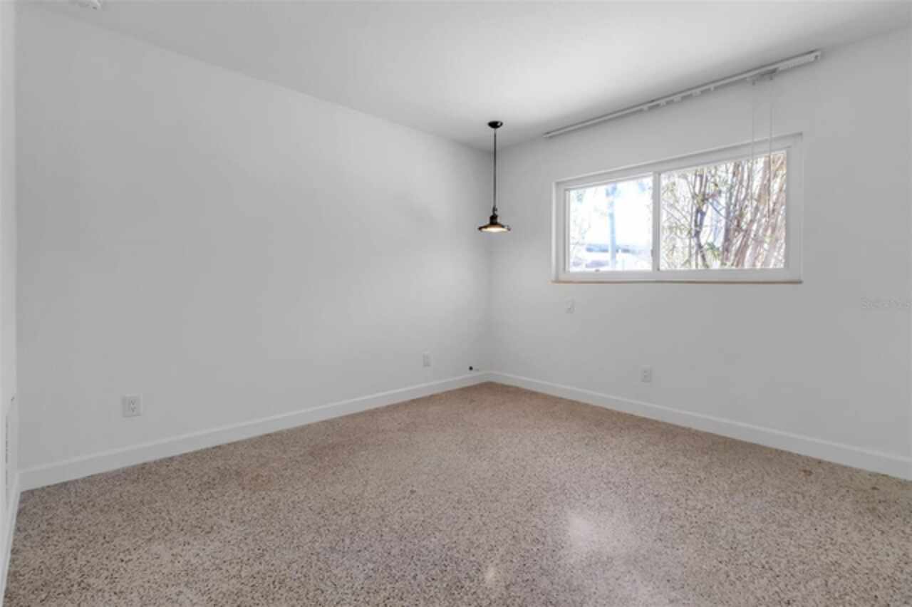 Listing Photo 38