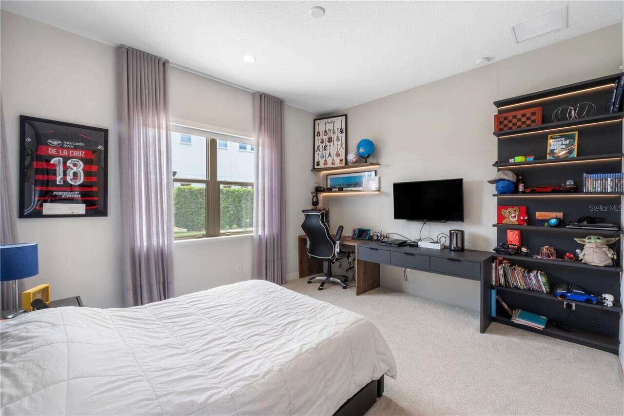 Listing Photo 15