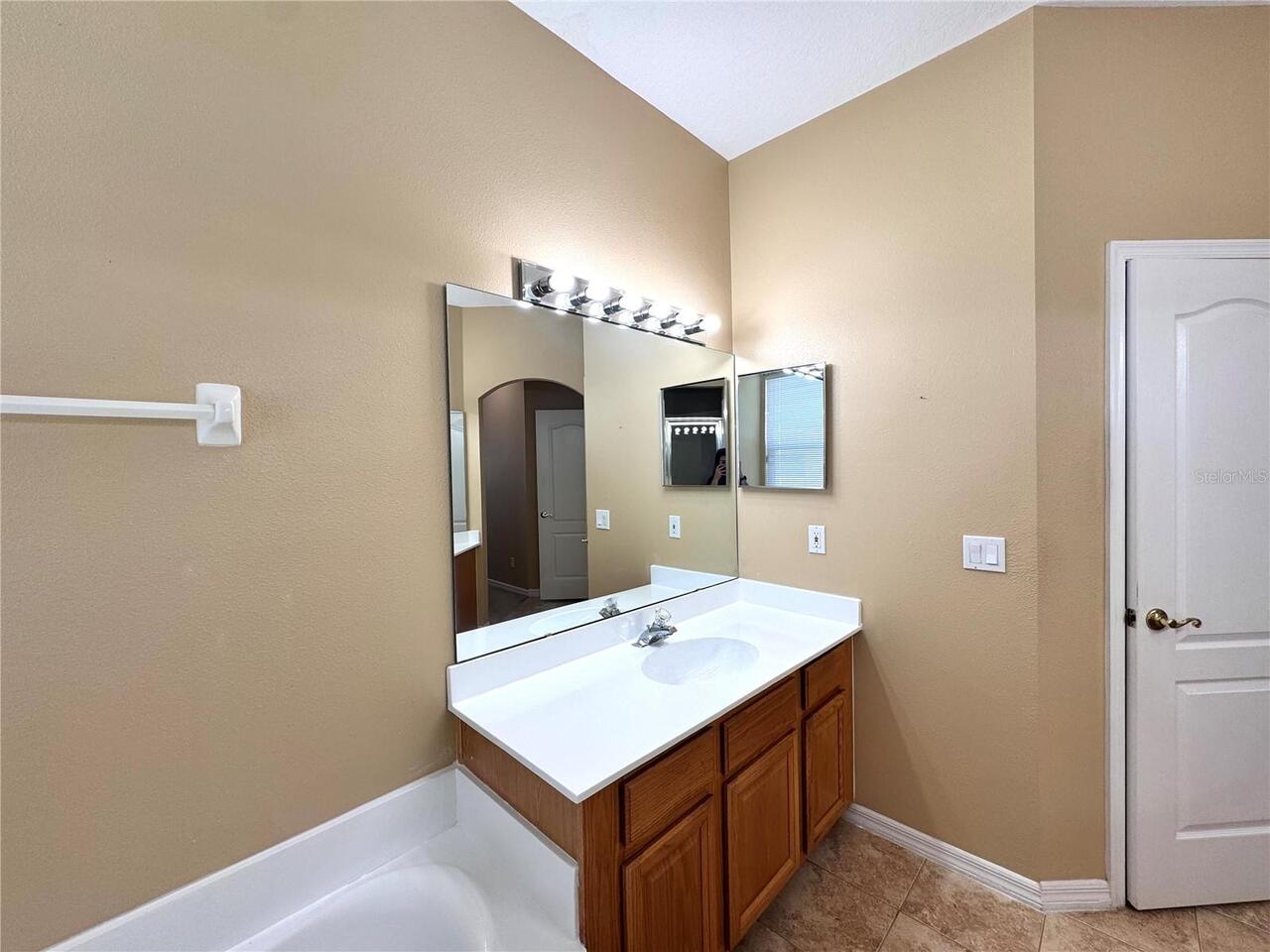 Listing Photo 20