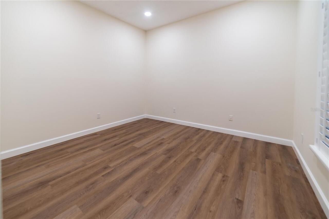 Listing Photo 20