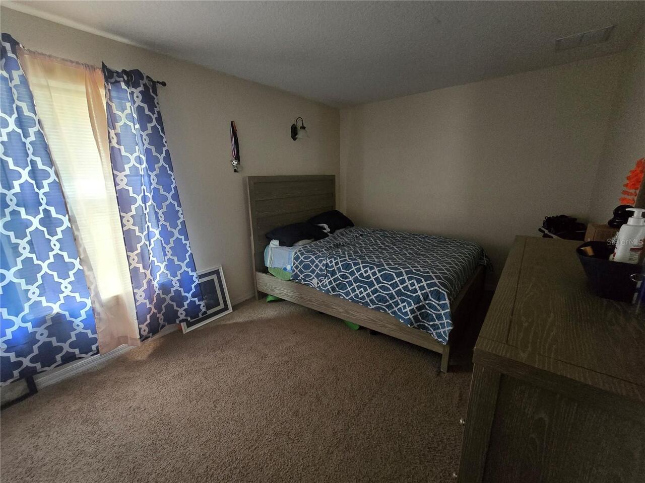 Listing Photo 11