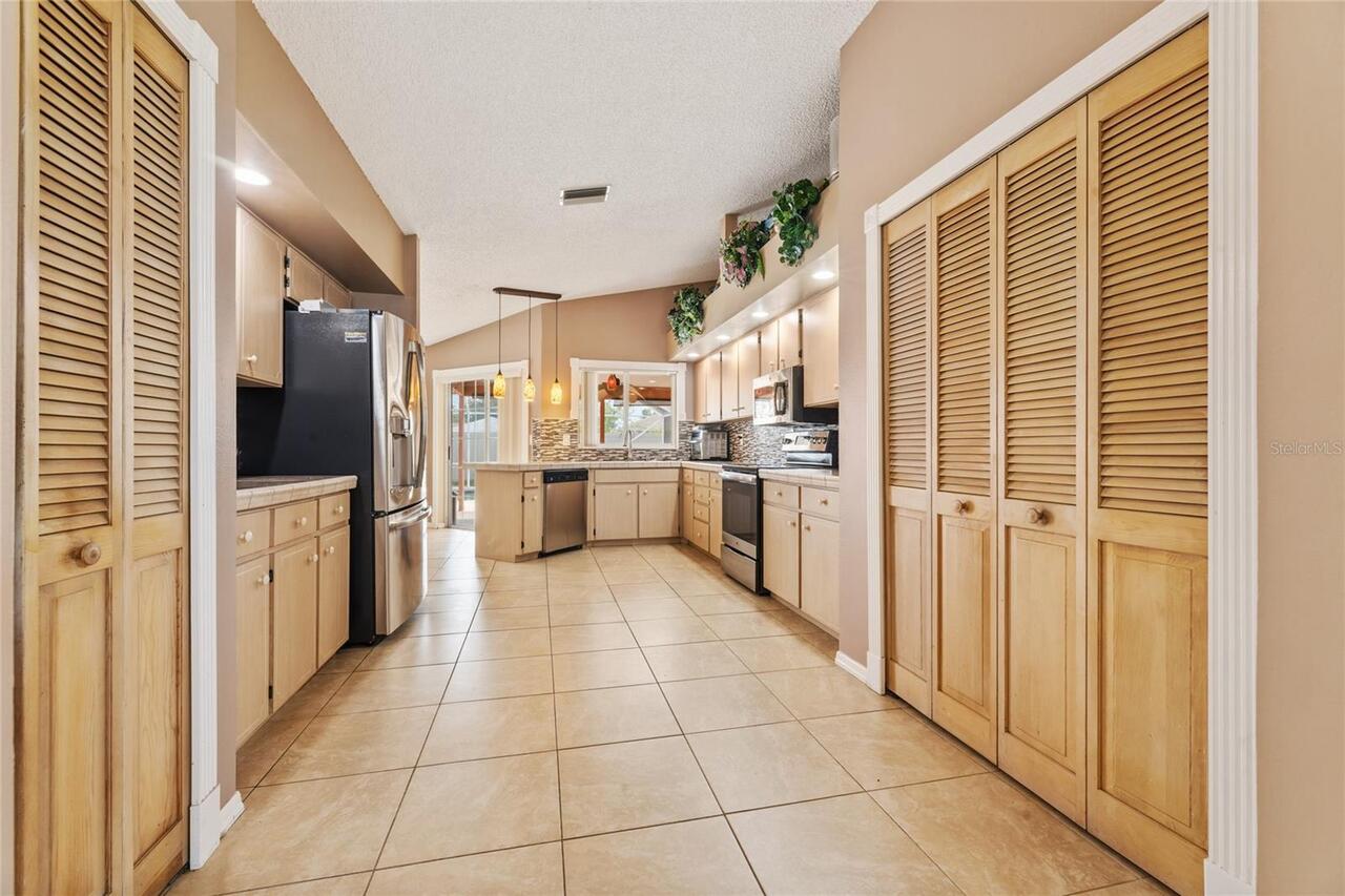 Listing Photo 15