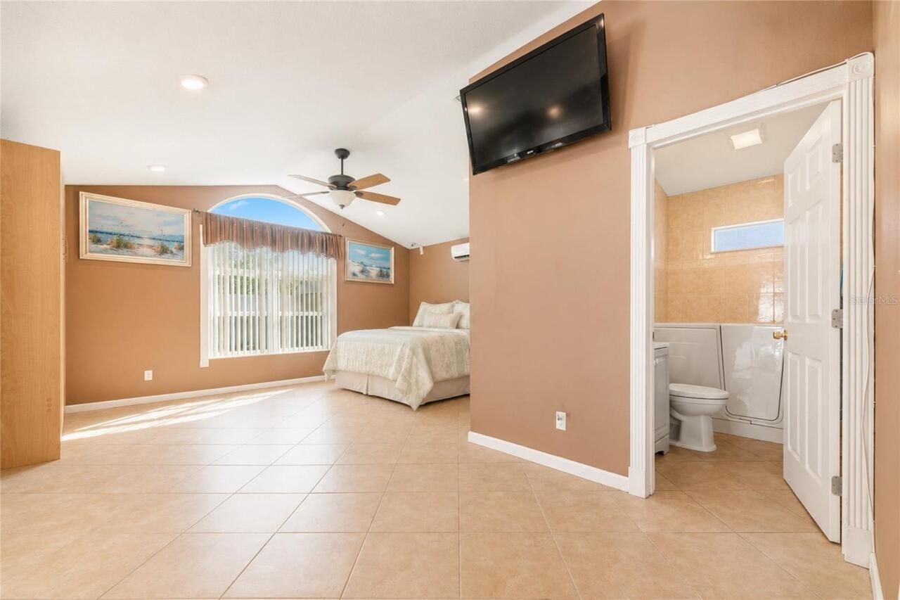Listing Photo 33